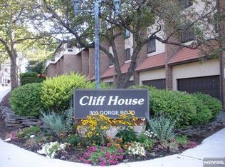 300 Gorge Rd APT 18, Cliffside Park, NJ 07010