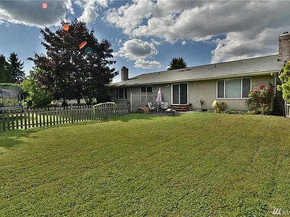 3rd image of 15712 63rd Street Ct E