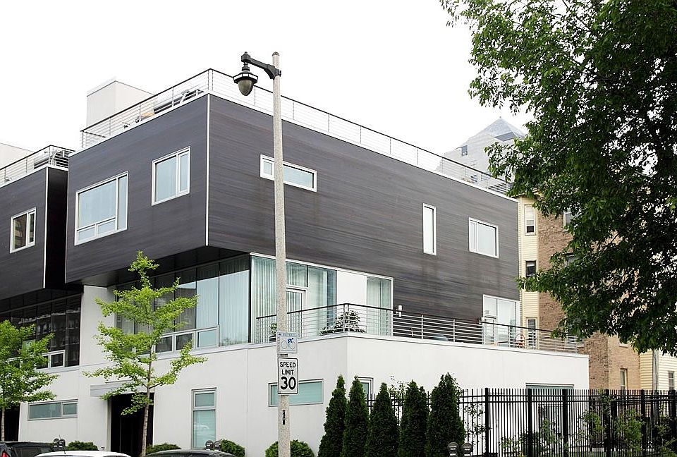 1st image of 755 E Kilbourn Ave #4