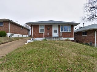 7422 Field Ave, Saint Louis, MO 63116
