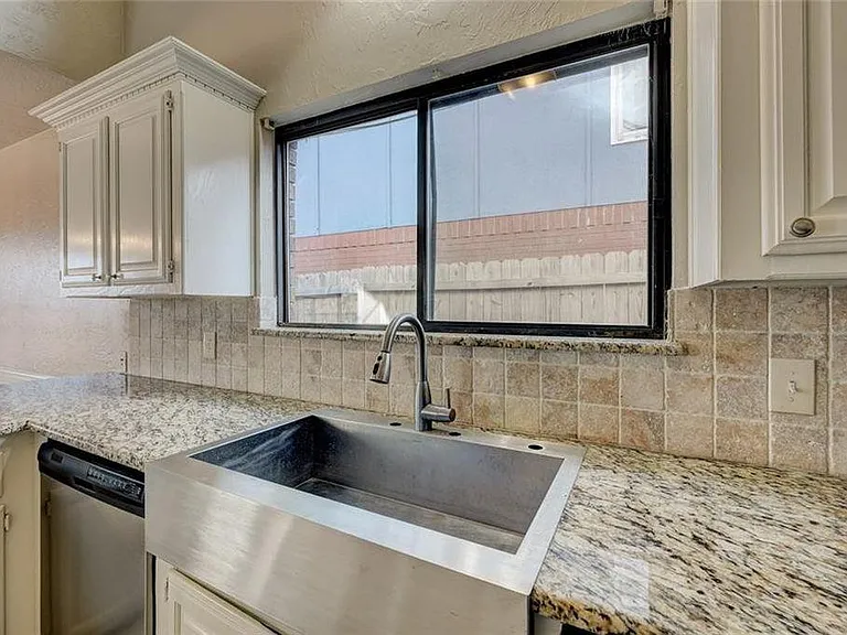19804 Harness Ct — Photo 9