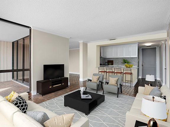 2nd image of 5001 Woodway Dr Unit 903