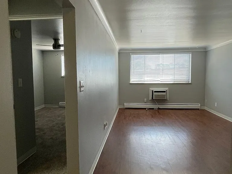 Harvin Apartments — Photo 27