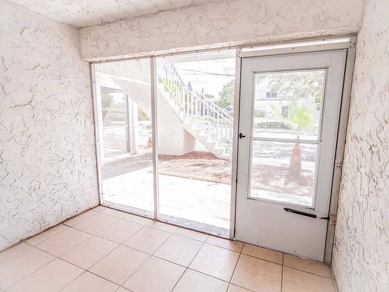 124 N Jefferson Ave #2 — Photo 4