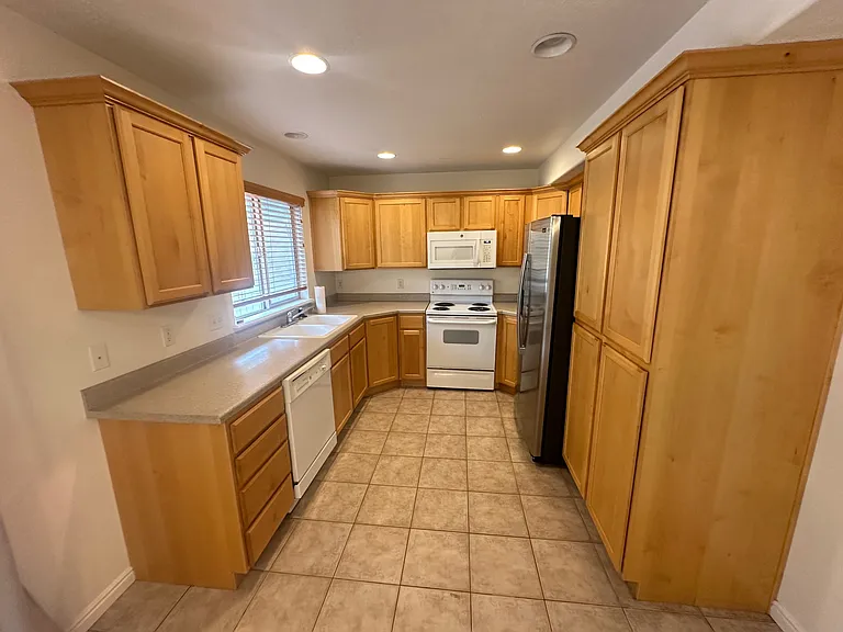 10446 N Morgan Blvd — Photo 3