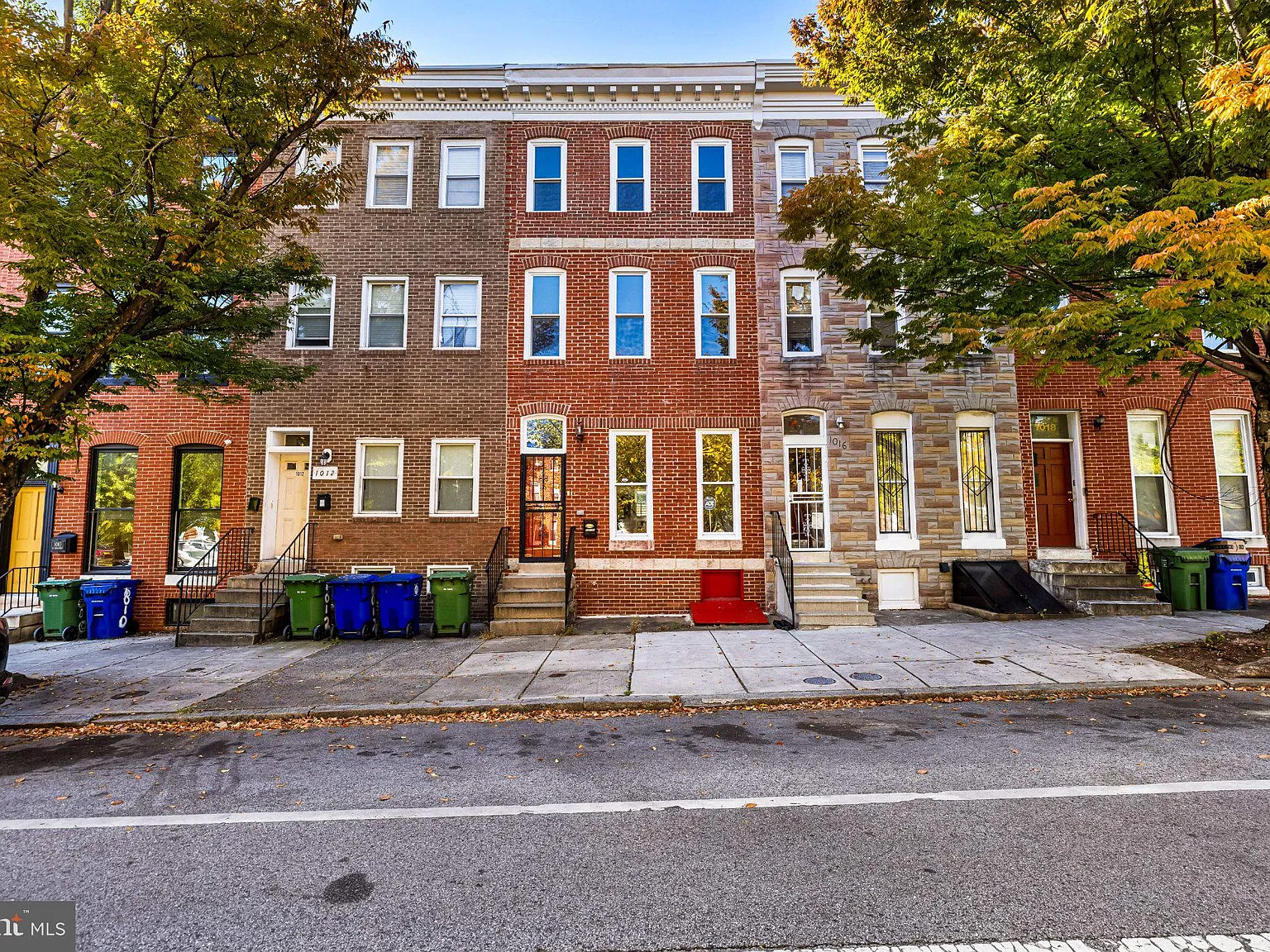 3 bed, 2.5 bath, 1800 sqft, $2,600 — Photo 1