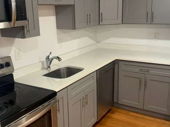 1-14 Iris Ct, Acton, MA