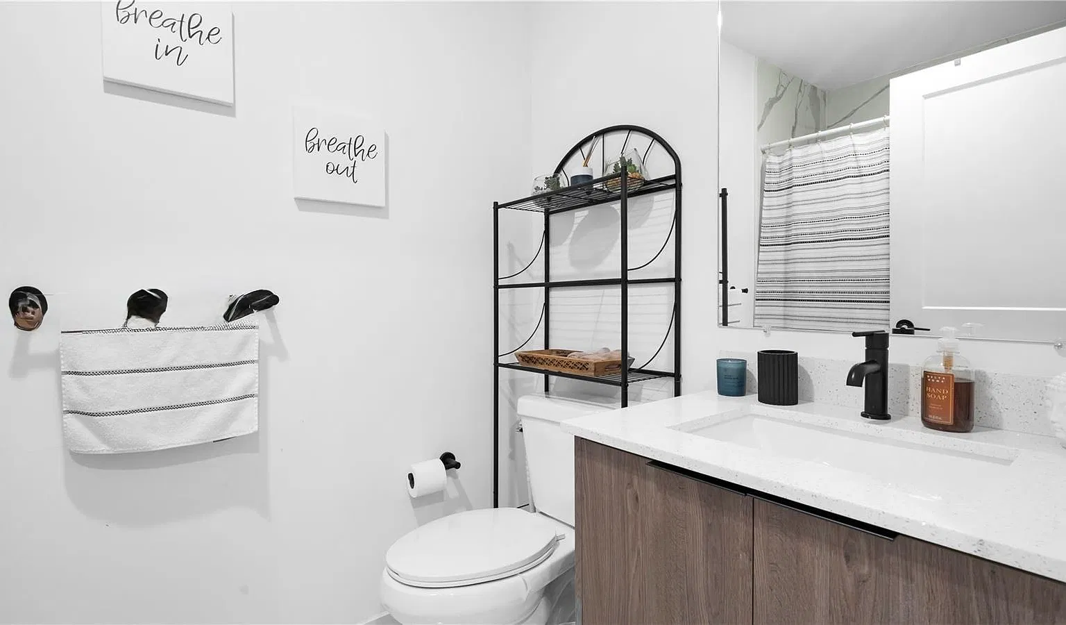 4 bed, $2,850 — Photo 2
