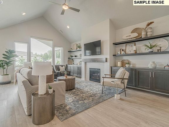 5th image of 4327 SE 63rd Ave #319