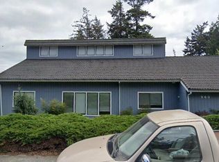 960 SW Fairhaven Dr, Oak Harbor, WA 98277