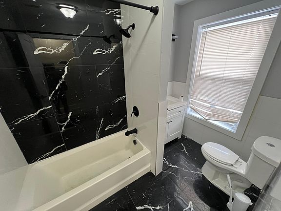 5th image of 26 Yale Ave #29E