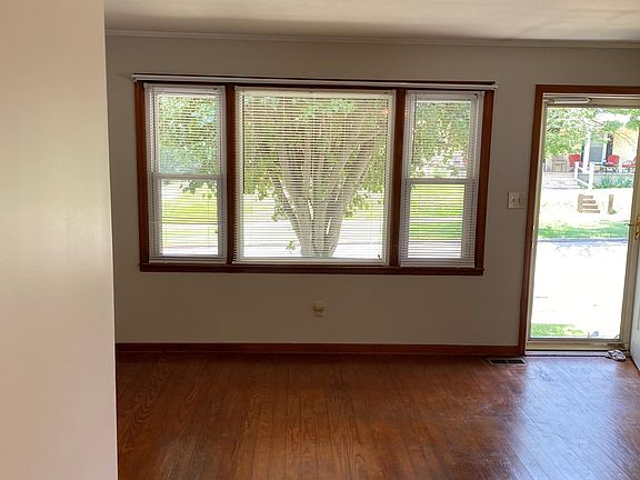 4th image of 1127 Kentucky Ave #1