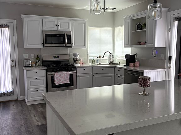 4th image of 43520 51st St W #1