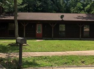 22 Royal Dr, Ocean Springs, MS 39564