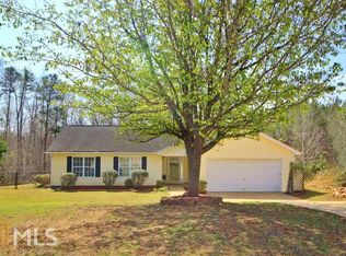 87 Canterbury Dr, Grantville, GA 30220