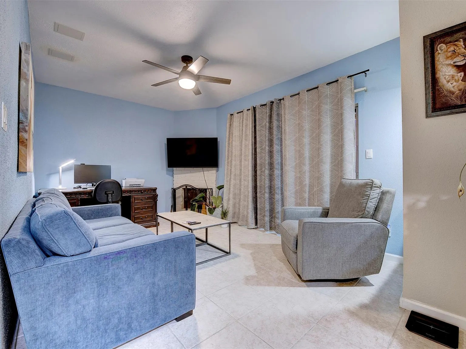 2 bed, 2.0 bath, 1028 sqft, $2,000 — Photo 4