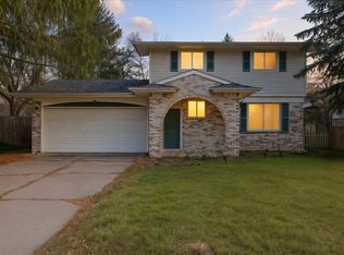 4254 Halkirk Dr, Waterford, MI 48329