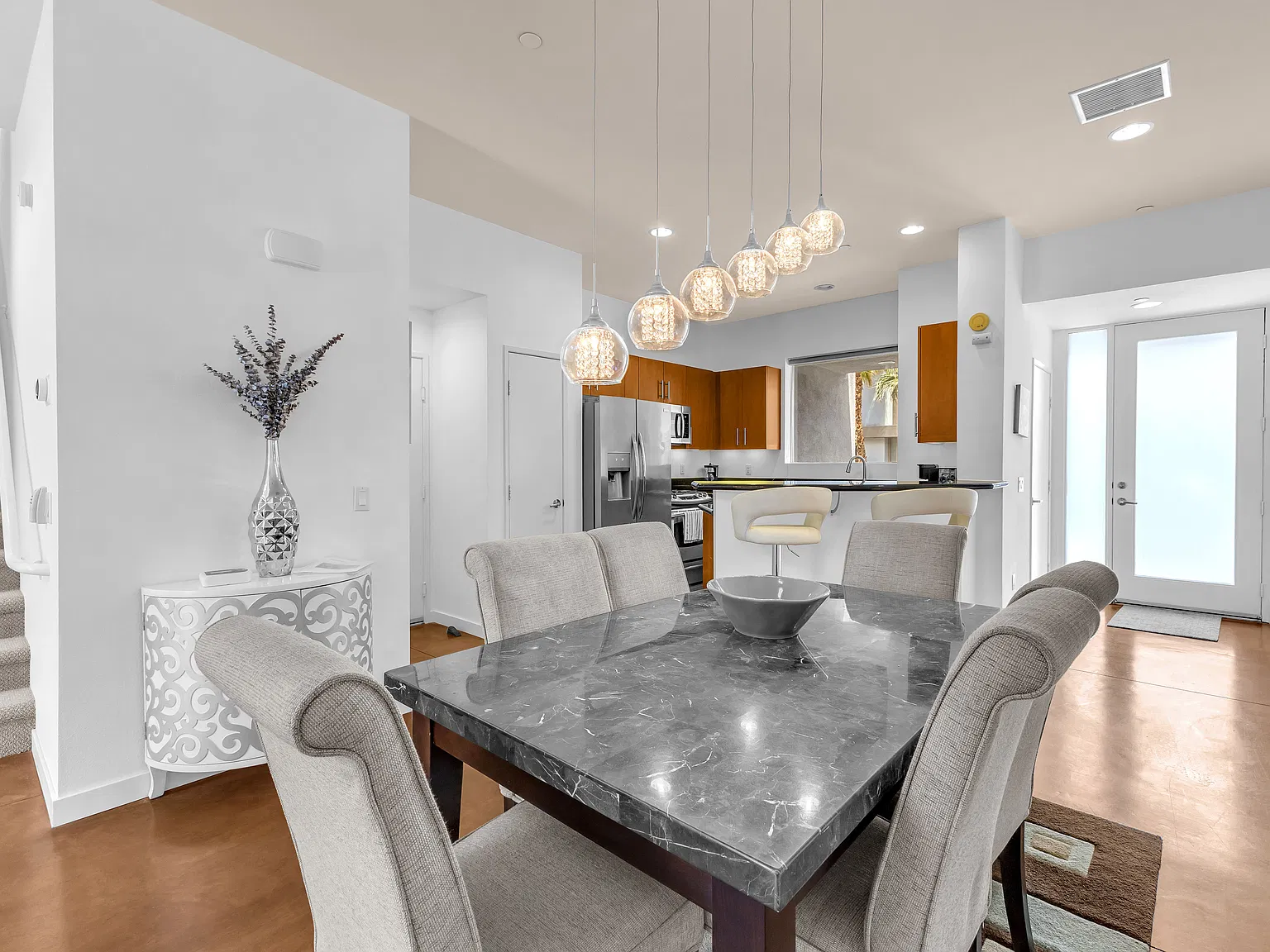 2 bed, 2.5 bath, 1306 sqft, $3,000 — Photo 4