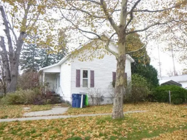 708 Broadway St, Bay City, MI 48708