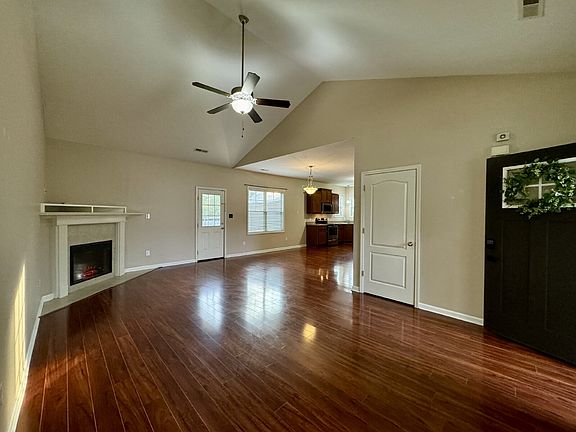 4th image of 267 Boswell St