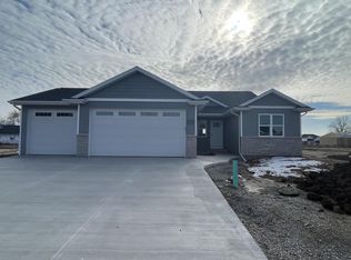 W2321 Schmidt Rd, Appleton, WI 54913