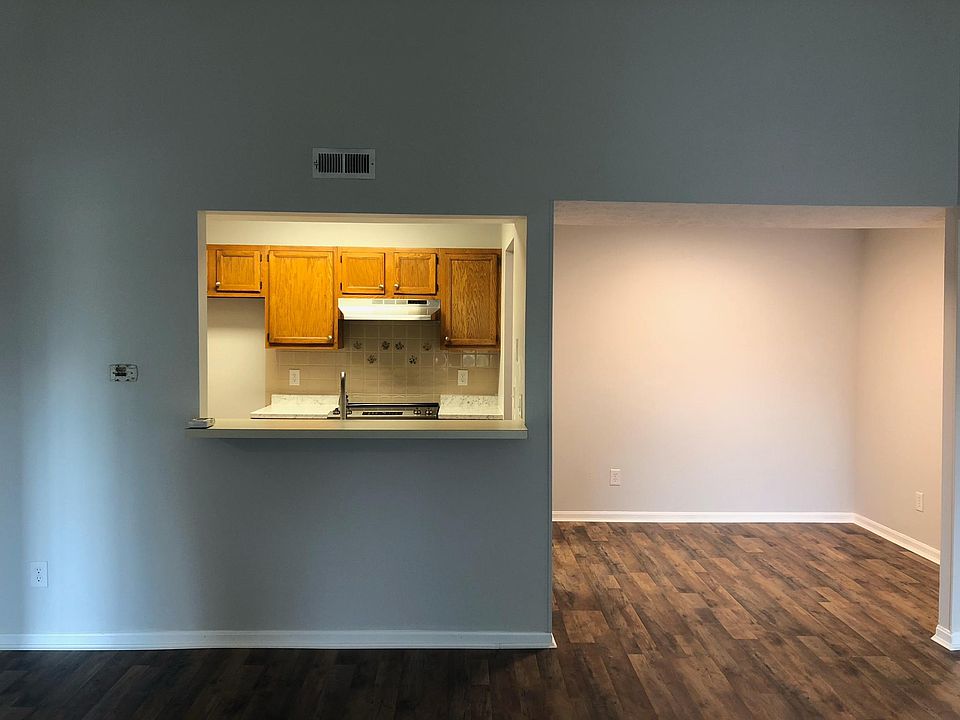 1st image of 9620 Crosley Farm Dr