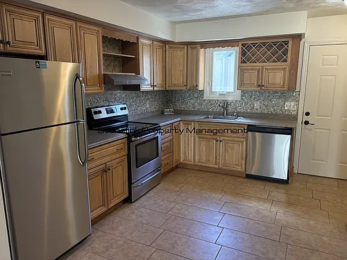 35 Dale Ave #H Photo 1