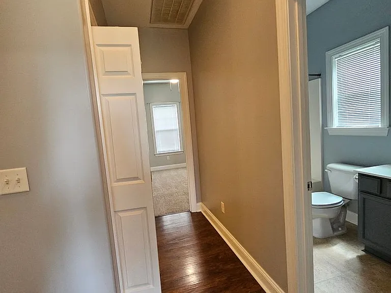 136 Hawks Point Rd — Photo 9