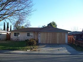 1st image of 214 Goya Dr