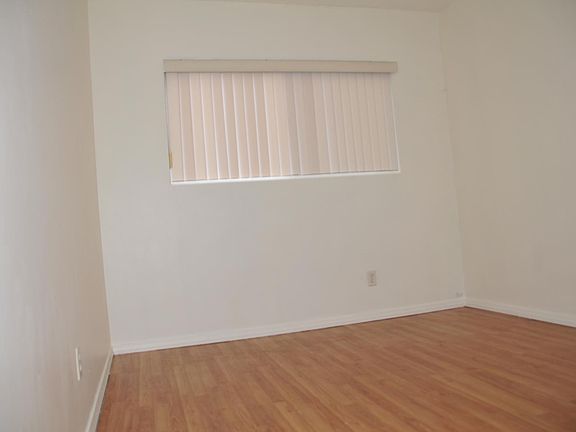 3rd image of 811 N 1st St APT C
