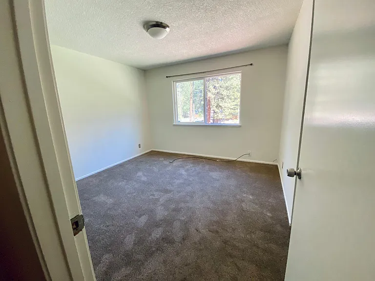 1223 Bonanza Ave #21 — Photo 12