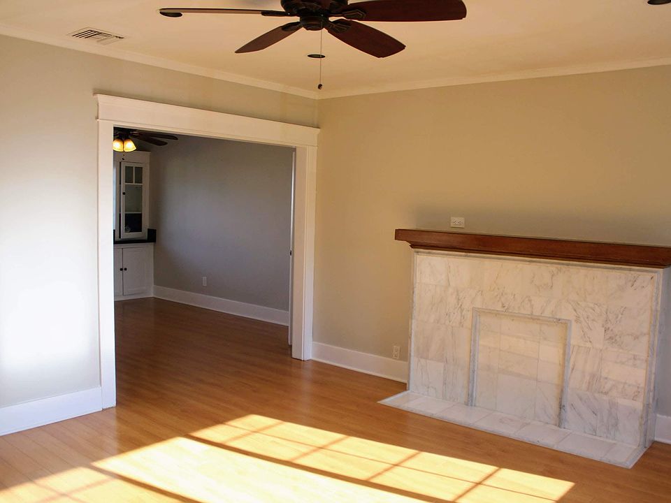 1st image of 302 N Wilton Pl