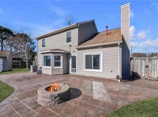 1808 Finsbury Ln, Virginia Beach, VA 23454