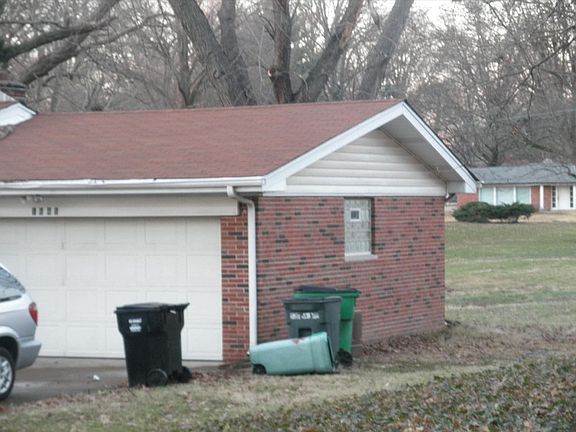 3rd image of 1645 Muriel Dr