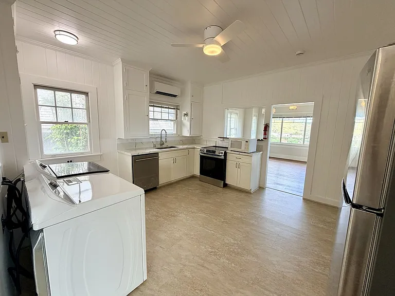 2013 Kakela Dr — Photo 15
