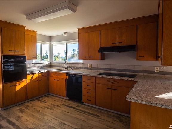 4th image of 919 Diane Ave