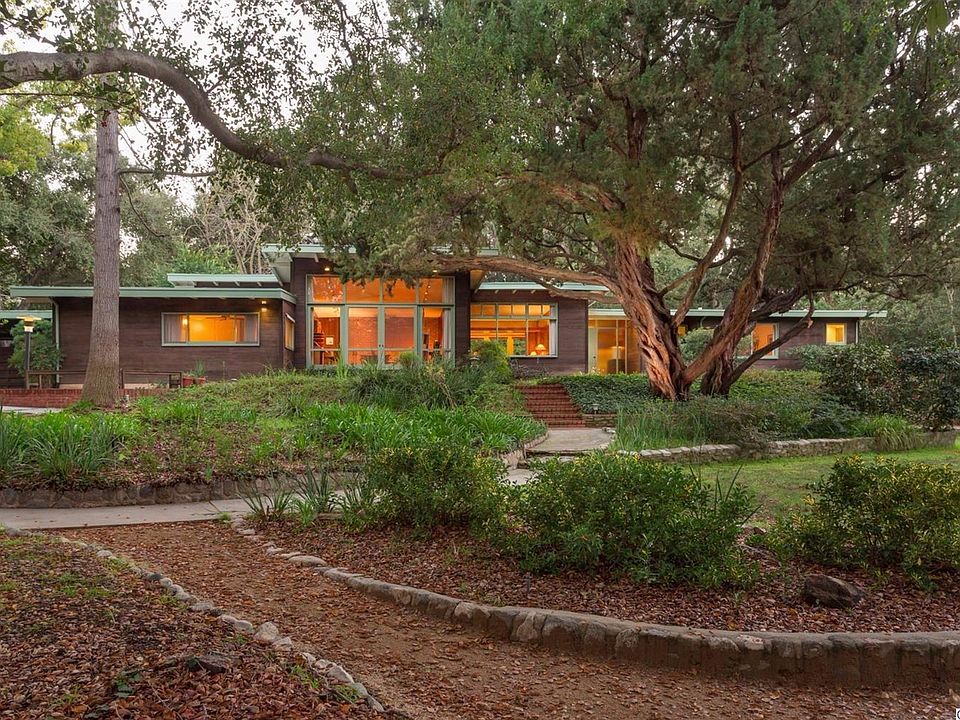 1st image of 758 Flintridge Ave