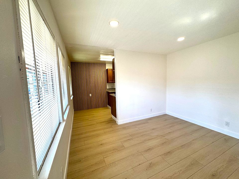 1st image of 6024 Hazelhurst Pl #3