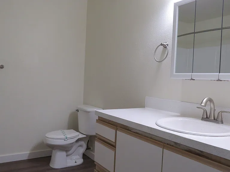 Willow Place — Photo 20