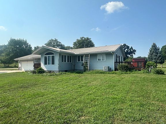 3rd image of 406 Martha St