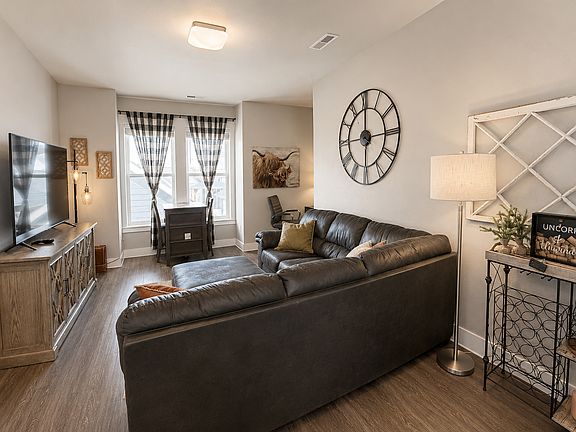 2nd image of 6031 Catherina Ct
