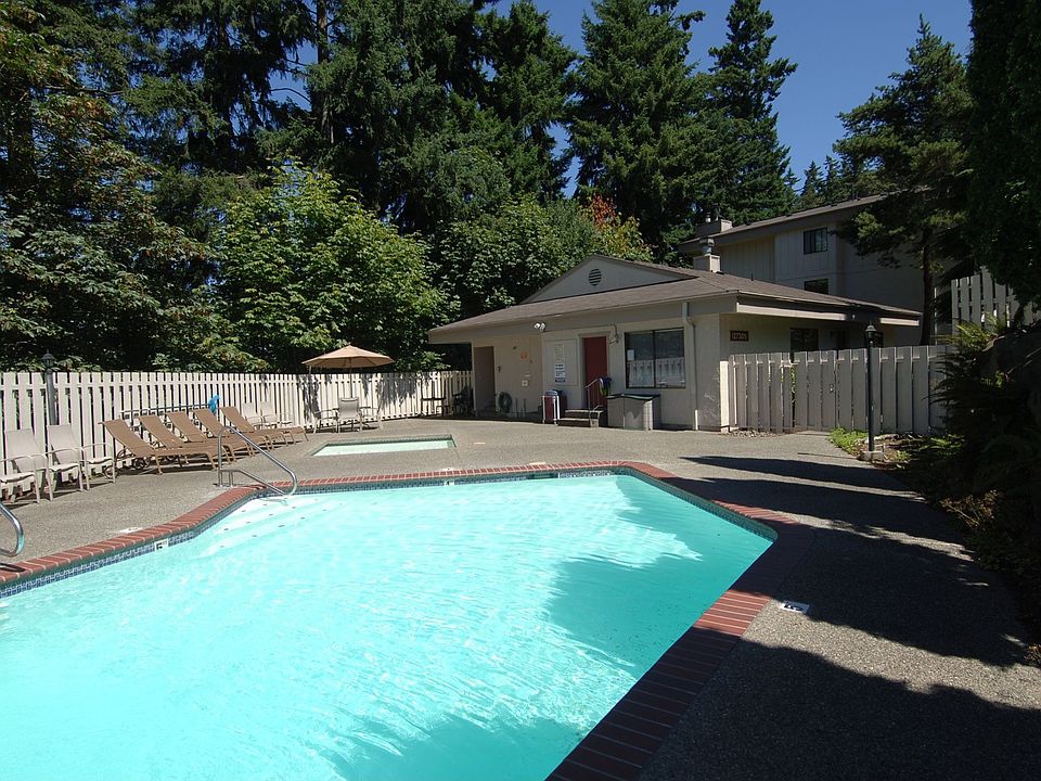 1st image of 11616 127th Ln NE APT B11