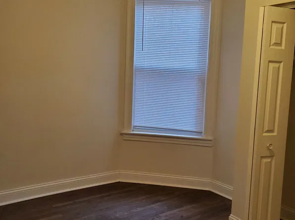 W. Augusta, 1007 N Lavergne Ave APT 2, Chicago, IL 60651