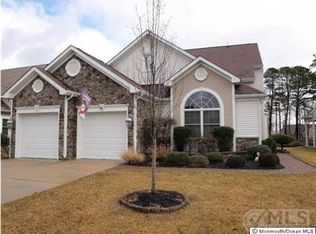 12 Ocean Grove Ln, Waretown, NJ 08758
