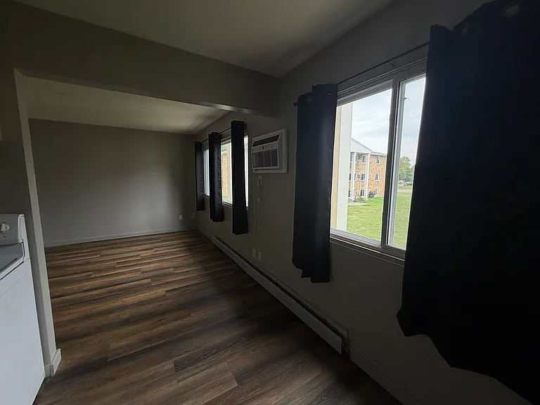 5910 W Broadway Ave #8 — Photo 4