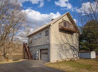 7122 Depot Rd, Belspring, VA 24058