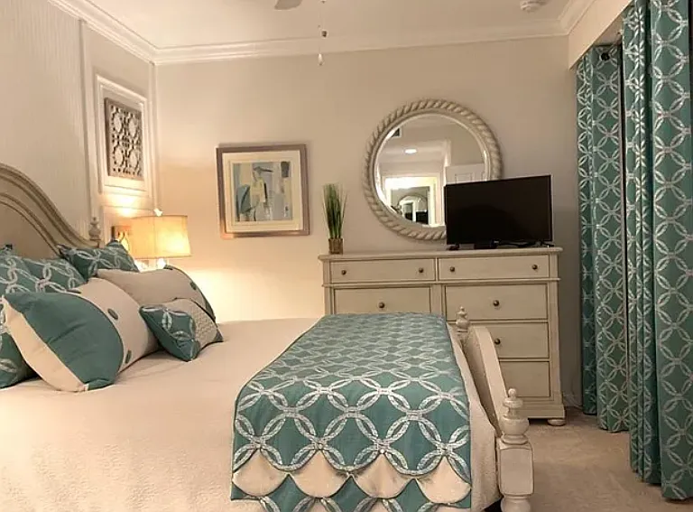 Master King Bedroom