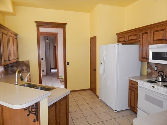 5th image of 2917 SE 96th St
