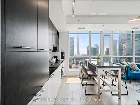 30 Nelson St, Toronto, ON