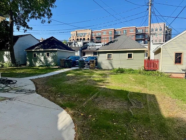1814 Madison St #1 — Photo 16